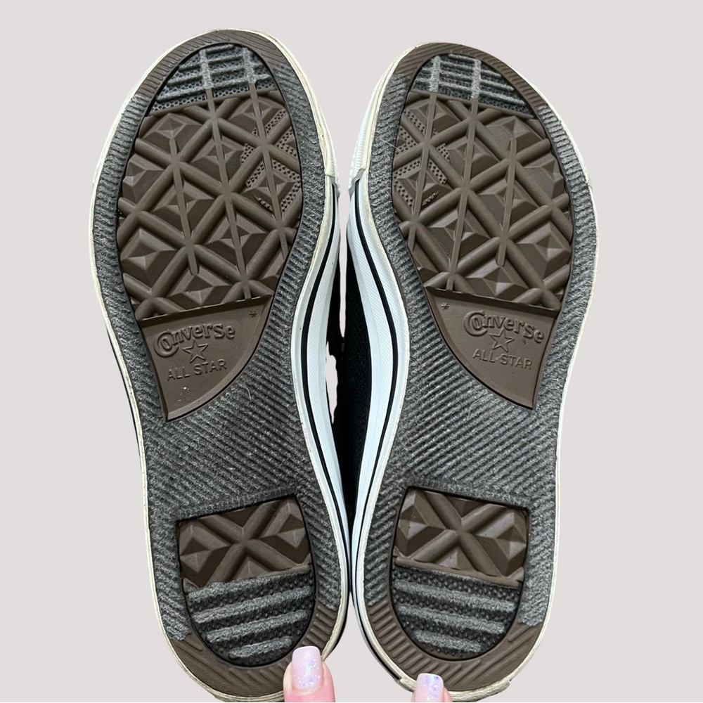 Converse Black and White Low-Top Slip-On Sneakers - Picture 4 of 7
